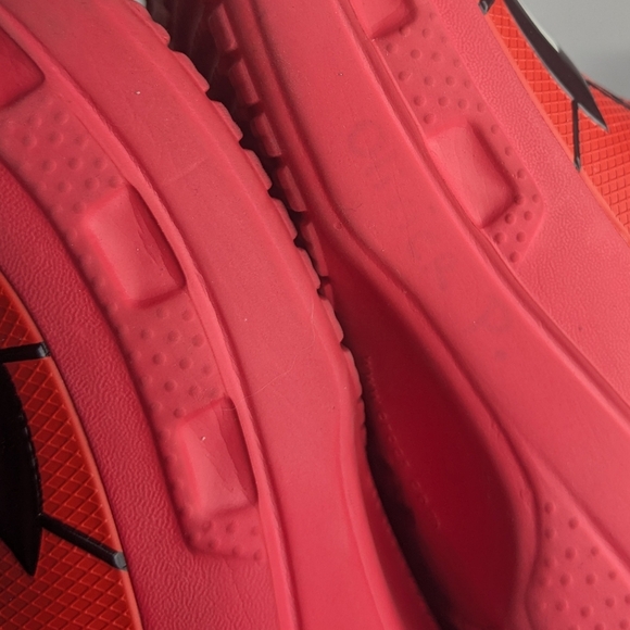 Crocs Sabots Kids Creative Spiderman Fuzz Lined Soft Interior Size 1 J - Picture 8 of 8